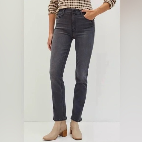 MOTHER Dazzler Mid Rise Ankle Jeans. - Picture 7 of 8